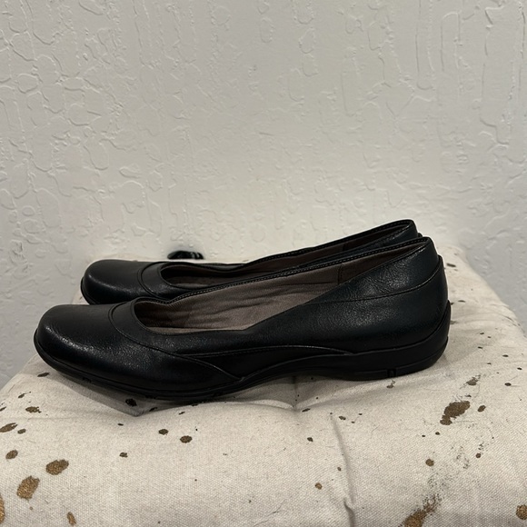 Life Stride Dixie Black Flats Dress Business Shoes Womans Size 9.5 - Picture 3 of 8